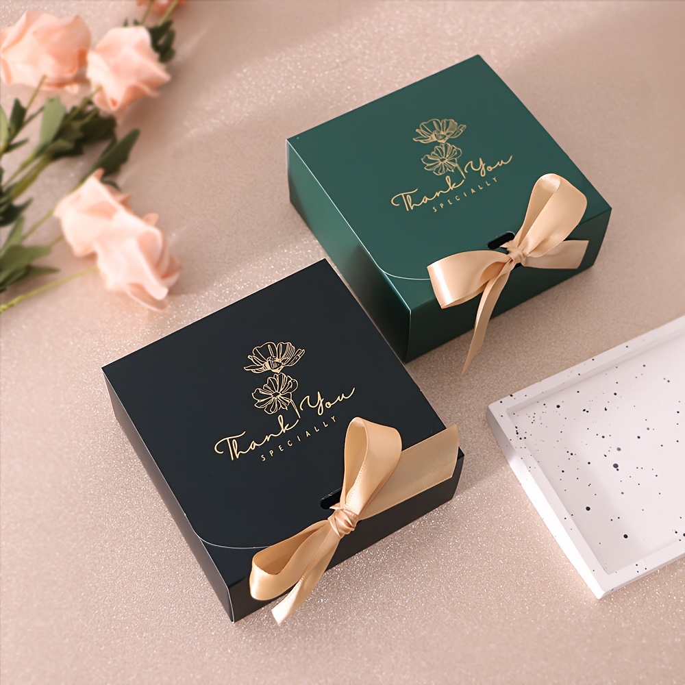 Set of 5 Elegant Gift Boxes with Golden Foil Design